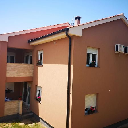 Apartmani Manda Омишаль Экстерьер фото